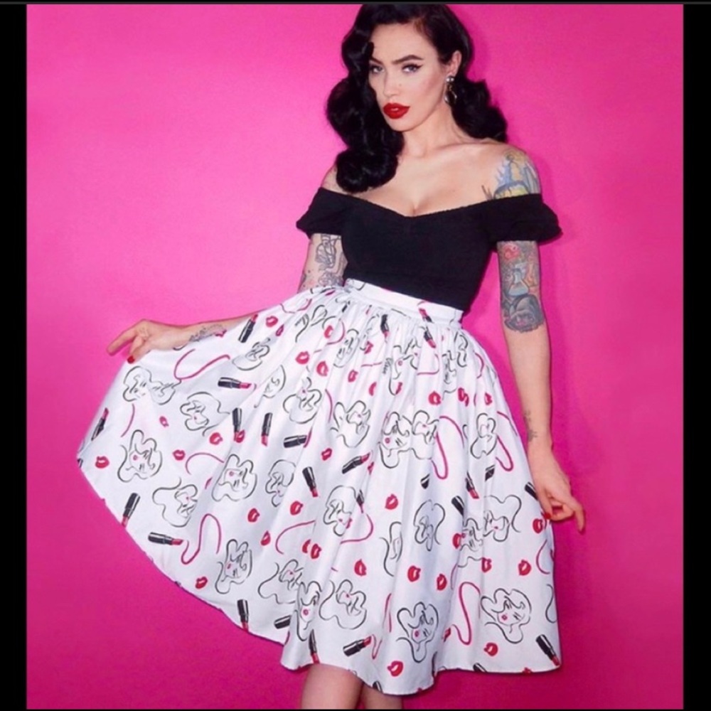 Vixen By Micheline Pitt Lipstick Print Swing Skirt